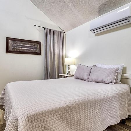 Gatlinburg Mountain Townhome With Pool Access! ภายนอก รูปภาพ