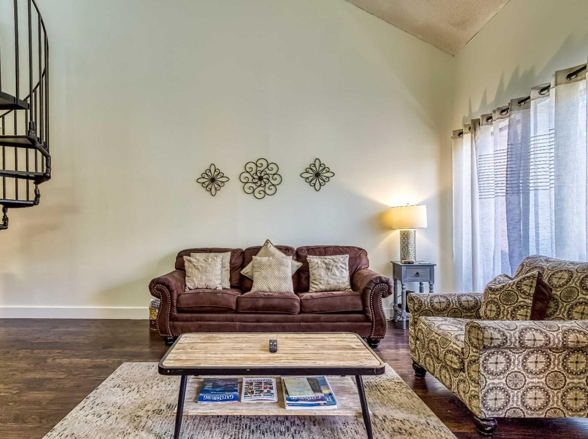 Gatlinburg Mountain Townhome With Pool Access! ภายนอก รูปภาพ